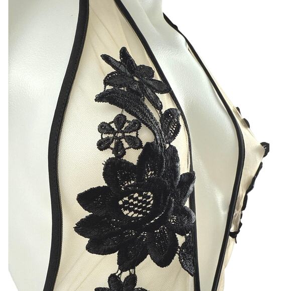 NEW Zaful Black Lace Splicing Halter High Waist One-Piece Swimwear Swimsuit Sz M - Picture 4 of 6